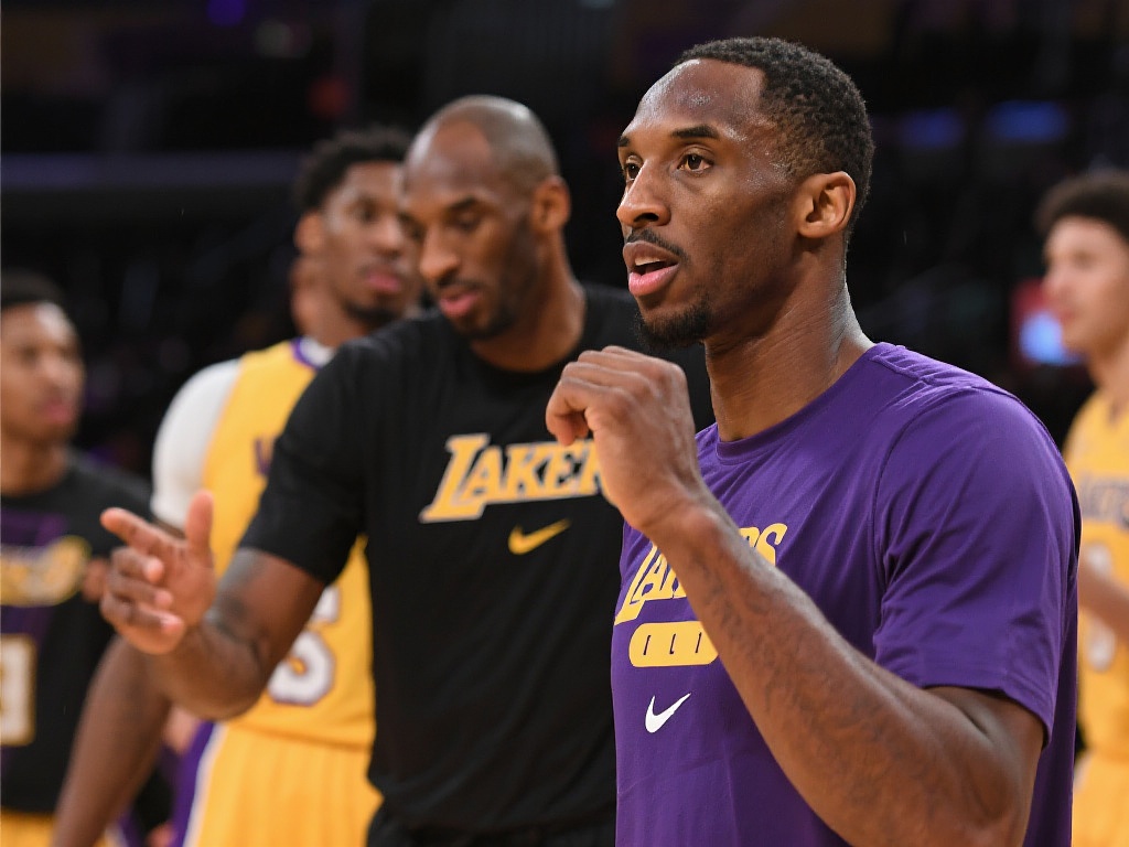 兰德尔:科比的教诲让我如今顿悟许多 科比的教诲实际上超越了篮球本身,它是一种